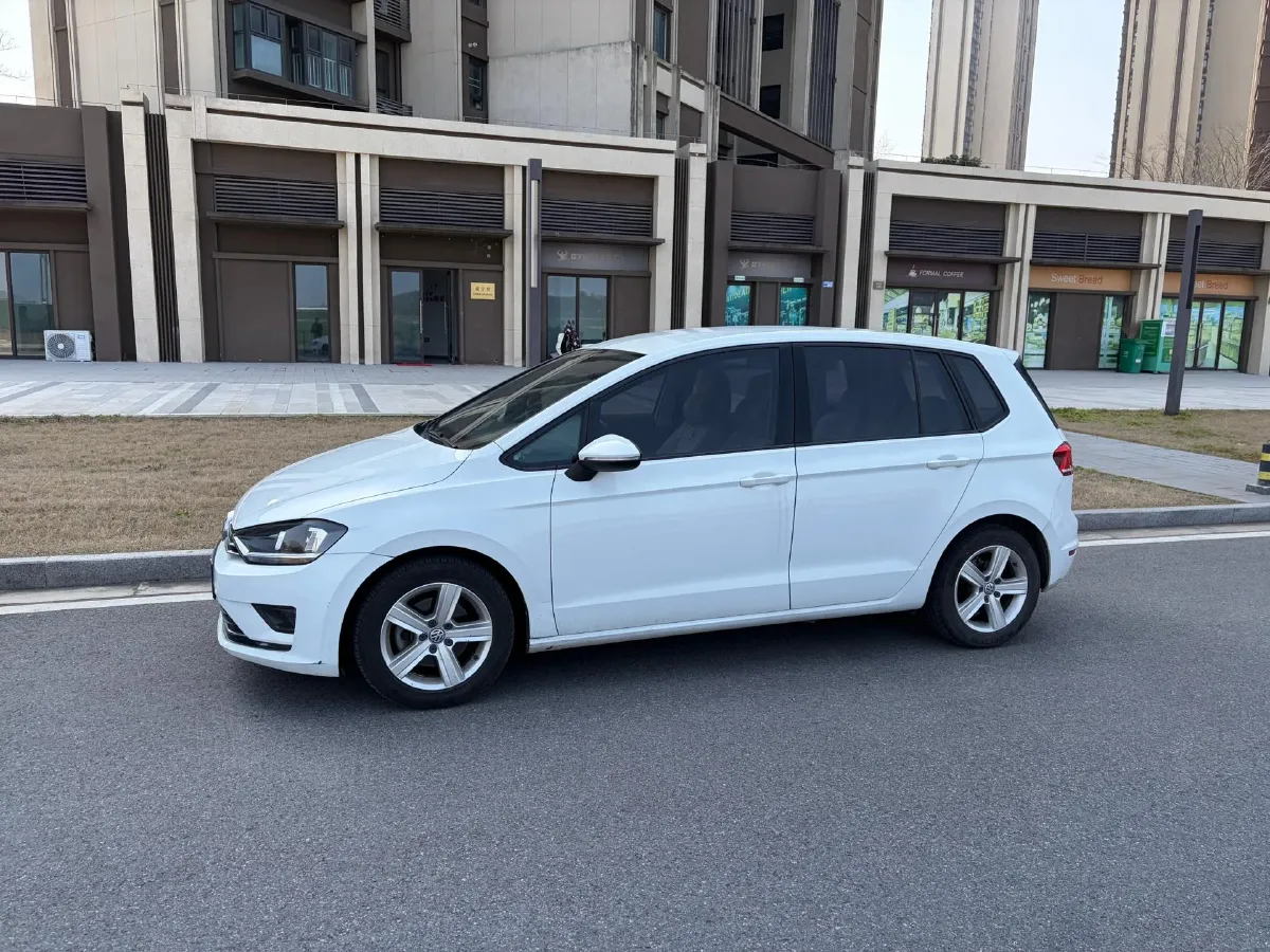 2018 Volkswagen Golf Sportsvan 1.6L 110HP L4 6AT,autocango,china used car exporter,china ev exporter,chinese used car exporter,chinese used ev exporter
