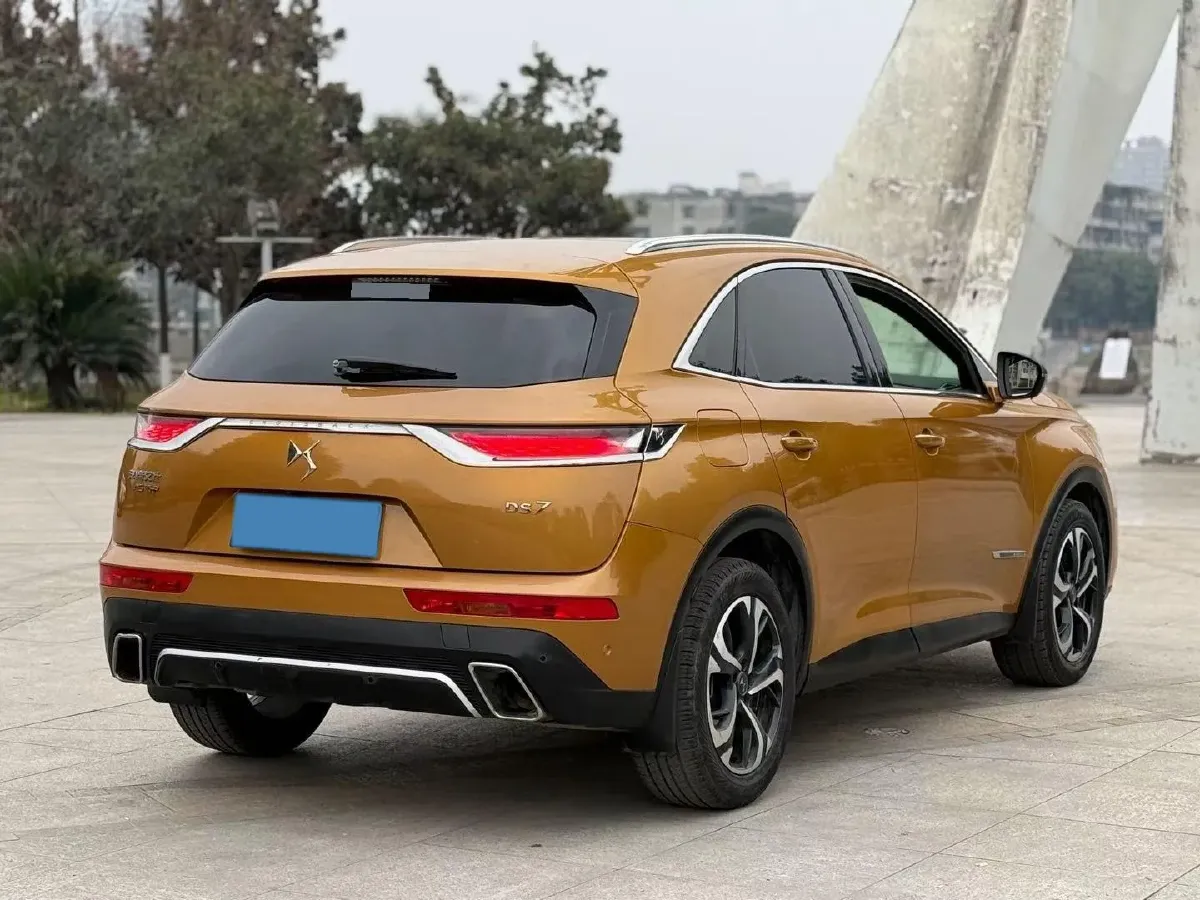 2018 DS 7 1.6T 220HP L4 8AT,autocango,china used car exporter,china ev exporter,chinese used car exporter,chinese used ev exporter