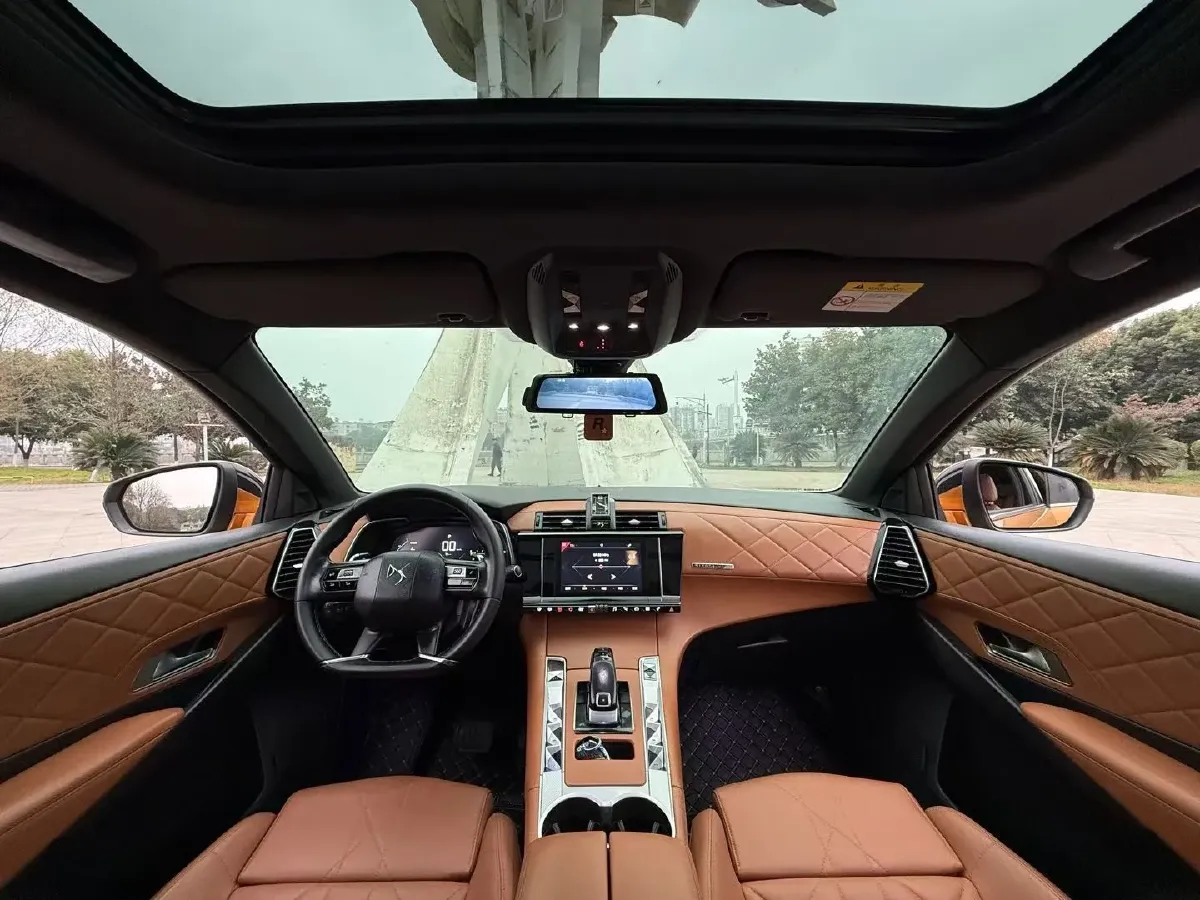 2018 DS 7 1.6T 220HP L4 8AT,autocango,china used car exporter,china ev exporter,chinese used car exporter,chinese used ev exporter