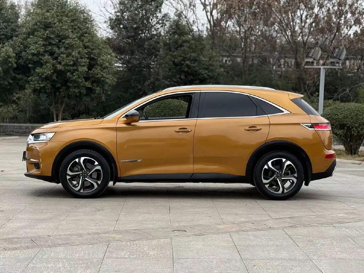 2018 DS 7 1.6T 220HP L4 8AT,autocango,china used car exporter,china ev exporter,chinese used car exporter,chinese used ev exporter