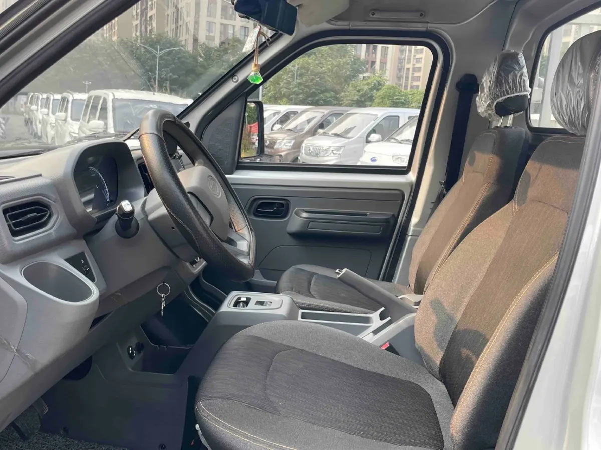 2025 KaiYi KunLun 1.5T 156HP L4 6DCT,autocango,china used car exporter,china ev exporter,chinese used car exporter,chinese used ev exporter