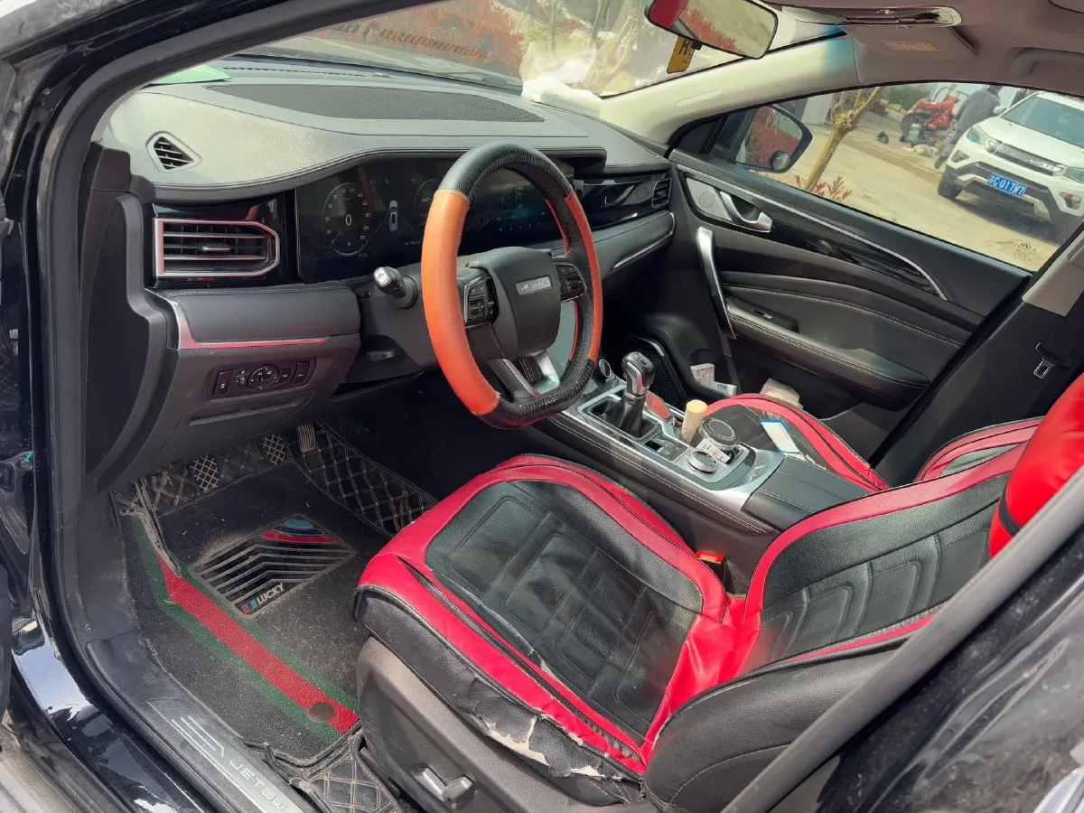 2020 Jetour X90 1.5T 156HP L4 6MT,autocango,china used car exporter,china ev exporter,chinese used car exporter,chinese used ev exporter