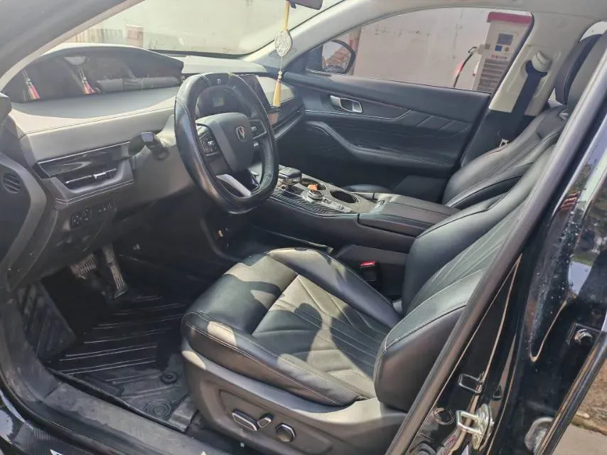 2023 ChangAn UNI-K 2.0T 233HP L4 8AT,autocango,china used car exporter,china ev exporter,chinese used car exporter,chinese used ev exporter