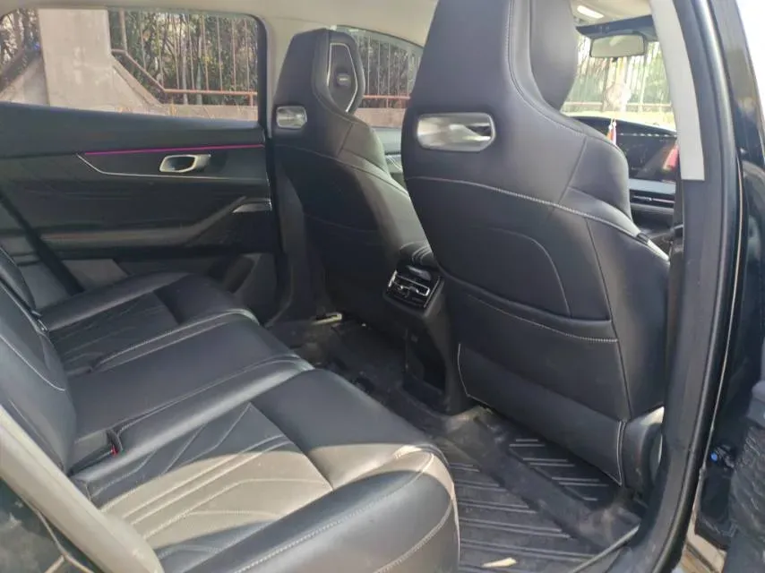 2023 ChangAn UNI-K 2.0T 233HP L4 8AT,autocango,china used car exporter,china ev exporter,chinese used car exporter,chinese used ev exporter