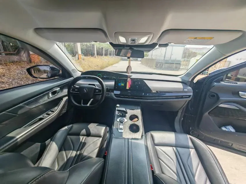 2023 ChangAn UNI-K 2.0T 233HP L4 8AT,autocango,china used car exporter,china ev exporter,chinese used car exporter,chinese used ev exporter