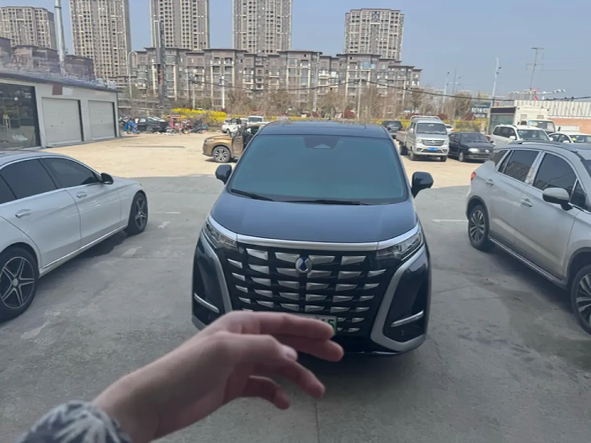 2022 HongQi HS7 3.0T 337HP V6 8AT,autocango,china used car exporter,china ev exporter,chinese used car exporter,chinese used ev exporter