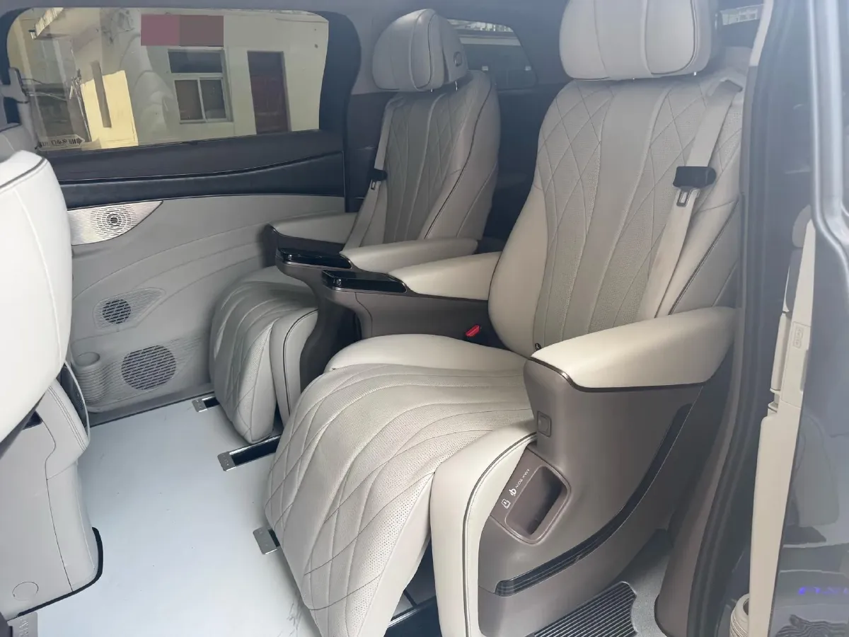 2022 HongQi HS7 3.0T 337HP V6 8AT,autocango,china used car exporter,china ev exporter,chinese used car exporter,chinese used ev exporter