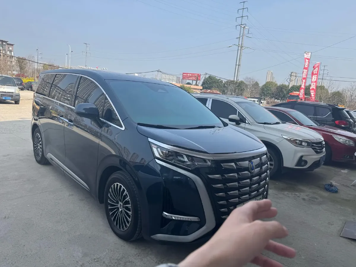 2022 HongQi HS7 3.0T 337HP V6 8AT,autocango,china used car exporter,china ev exporter,chinese used car exporter,chinese used ev exporter