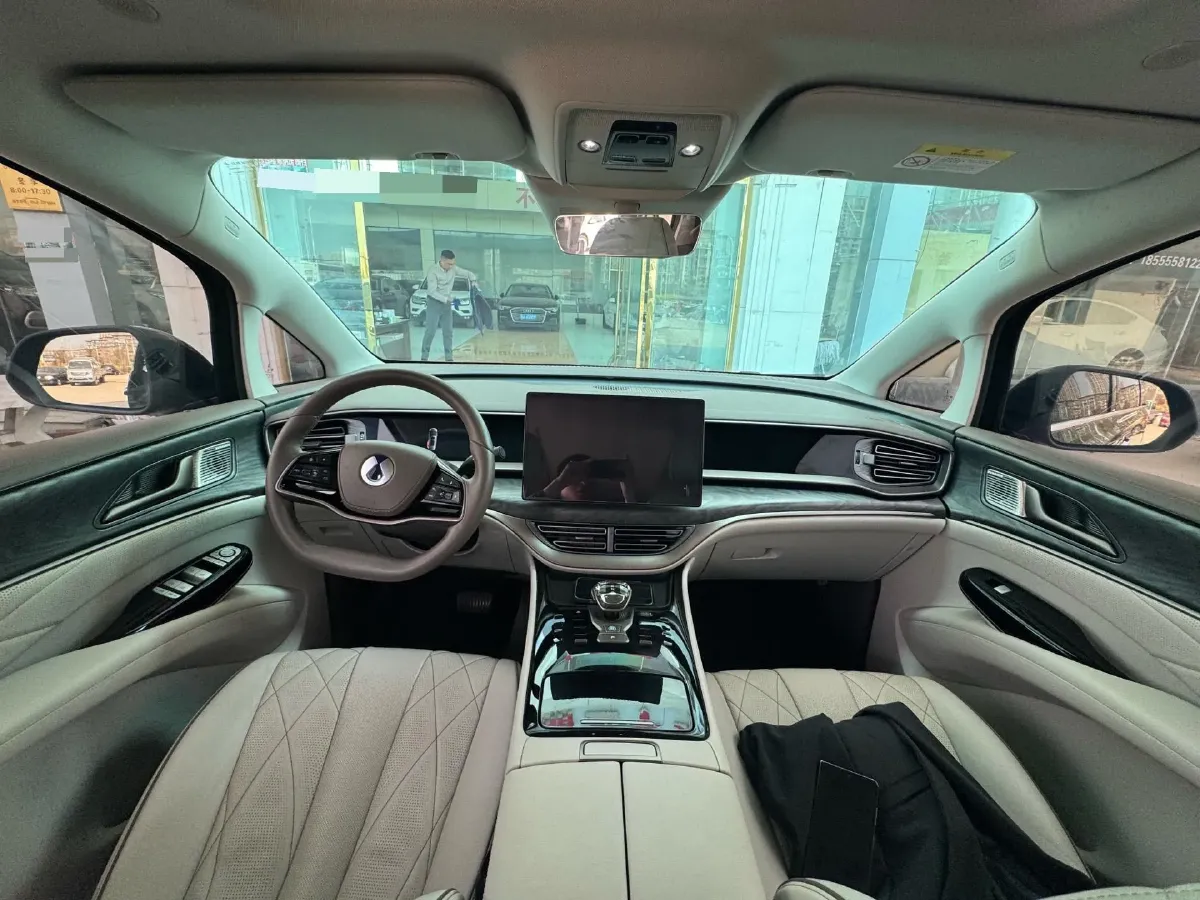 2022 HongQi HS7 3.0T 337HP V6 8AT,autocango,china used car exporter,china ev exporter,chinese used car exporter,chinese used ev exporter