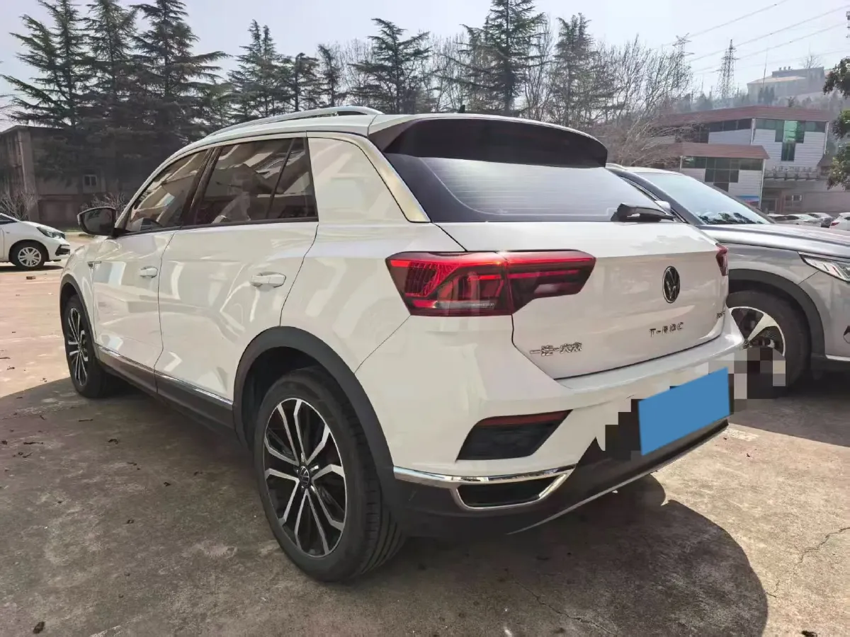 2022 Volkswagen T-Roc 1.4T 150HP L4 7DCT,autocango,china used car exporter,china ev exporter,chinese used car exporter,chinese used ev exporter