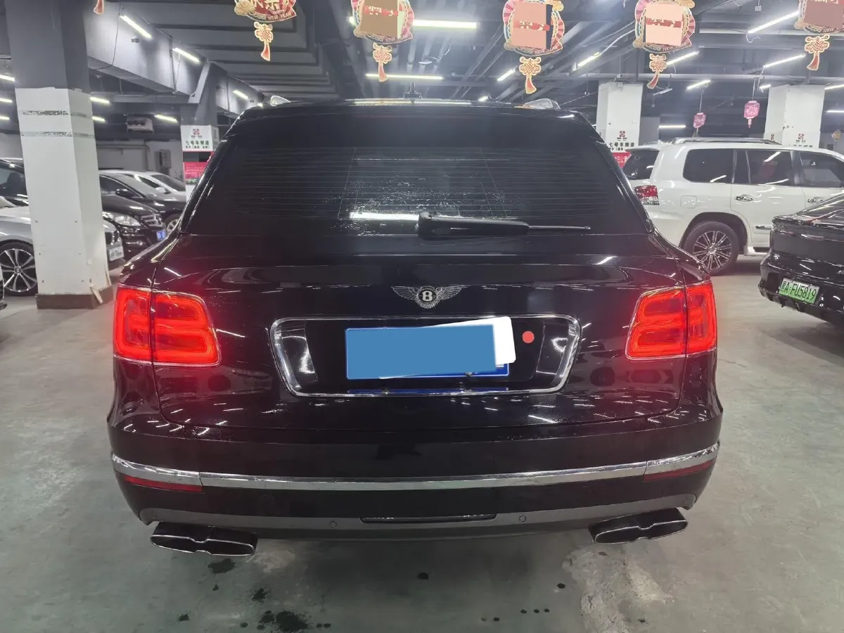 2018 Bentley Bentayga 4.0T 550HP V8 8AT,autocango,china used car exporter,china ev exporter,chinese used car exporter,chinese used ev exporter