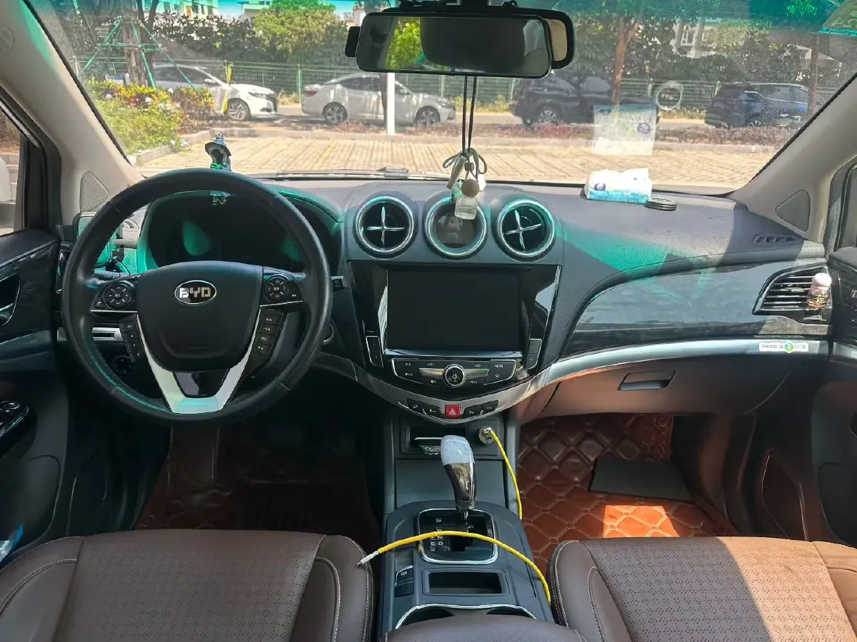 2017 BYD S7 2.0T 205HP L4 6DCT,autocango,china used car exporter,china ev exporter,chinese used car exporter,chinese used ev exporter