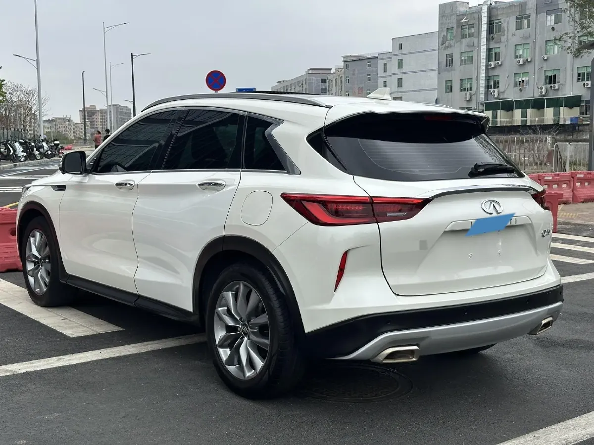 2020 Infiniti QX50 2.0T 245HP L4 CVT,autocango,china used car exporter,china ev exporter,chinese used car exporter,chinese used ev exporter