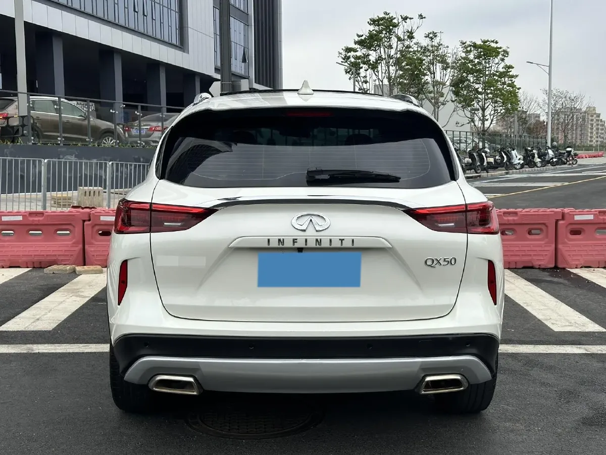 2020 Infiniti QX50 2.0T 245HP L4 CVT,autocango,china used car exporter,china ev exporter,chinese used car exporter,chinese used ev exporter