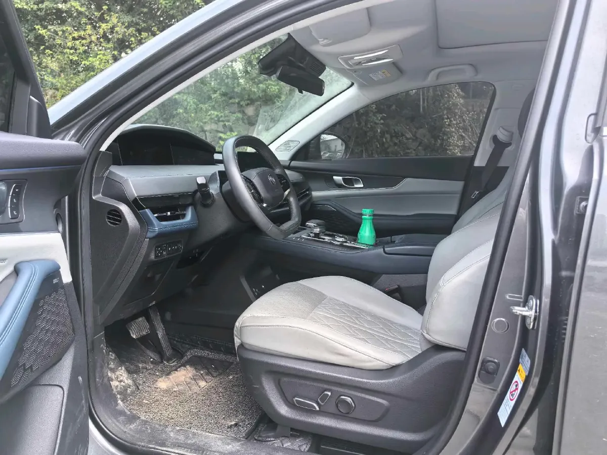 2022 Chevrolet Menlo BEV 61.1KWH,autocango,china used car exporter,china ev exporter,chinese used car exporter,chinese used ev exporter