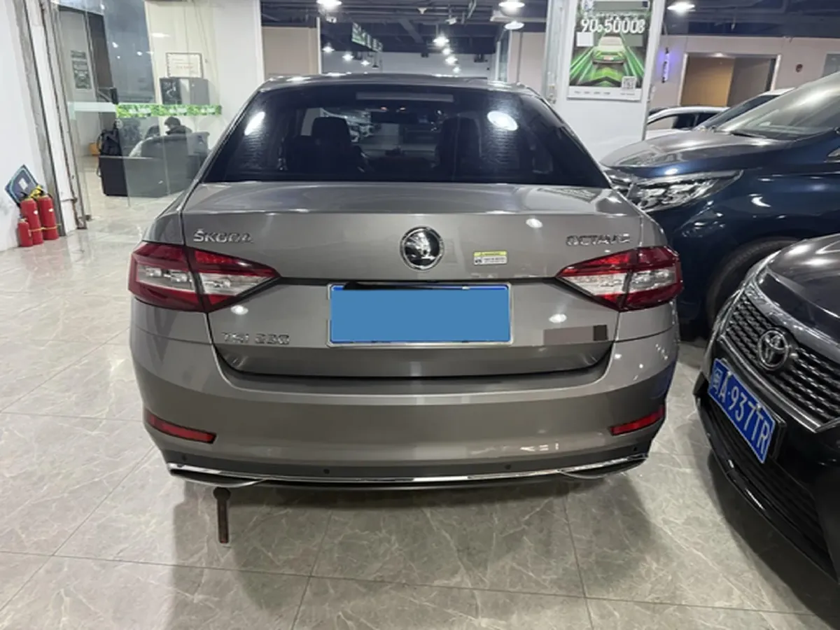 2018 Skoda Octavia 1.2T 116HP L4 7DCT,autocango,china used car exporter,china ev exporter,chinese used car exporter,chinese used ev exporter
