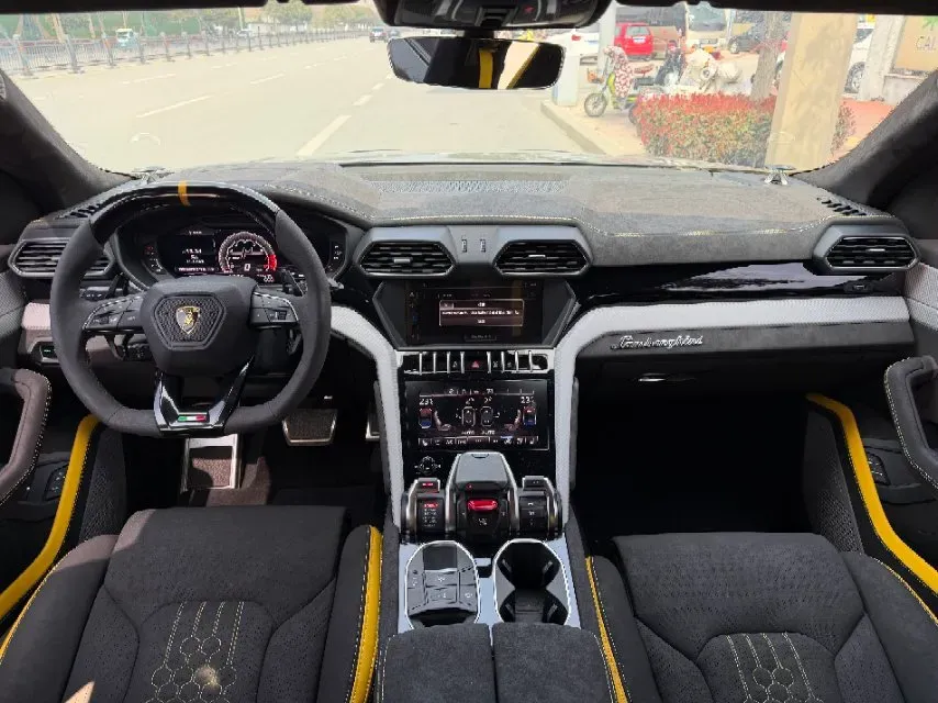 2018 Lamborghini Urus 4.0T 650HP V8 8AT,autocango,china used car exporter,china ev exporter,chinese used car exporter,chinese used ev exporter