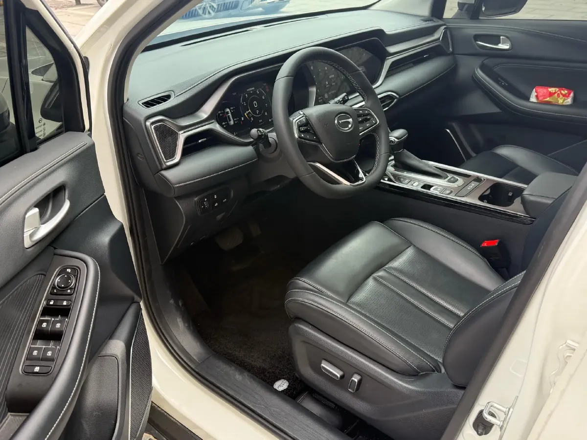 2022 GAC Trumpchi GS4 1.5T 169HP L4 6AT,autocango,china used car exporter,china ev exporter,chinese used car exporter,chinese used ev exporter