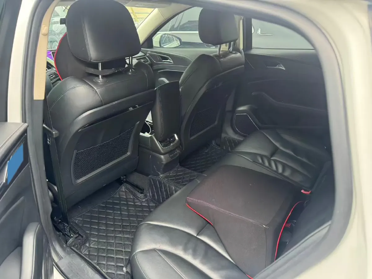 2022 HongQi H5 1.5T 169HP L4 7DCT,autocango,china used car exporter,china ev exporter,chinese used car exporter,chinese used ev exporter