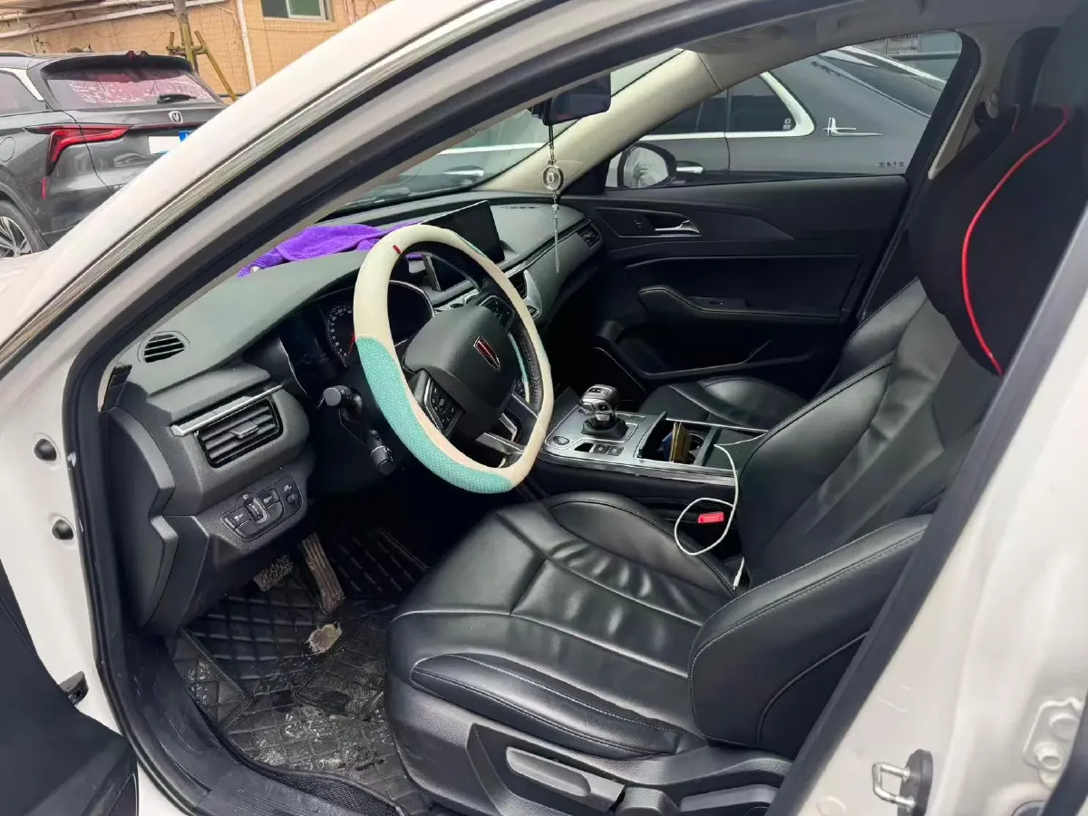 2022 HongQi H5 1.5T 169HP L4 7DCT,autocango,china used car exporter,china ev exporter,chinese used car exporter,chinese used ev exporter