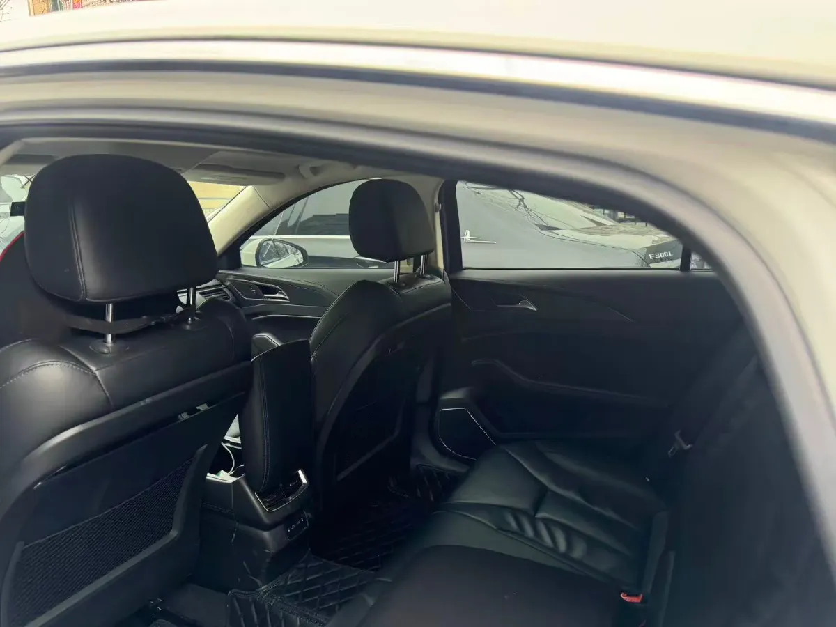 2022 HongQi H5 1.5T 169HP L4 7DCT,autocango,china used car exporter,china ev exporter,chinese used car exporter,chinese used ev exporter