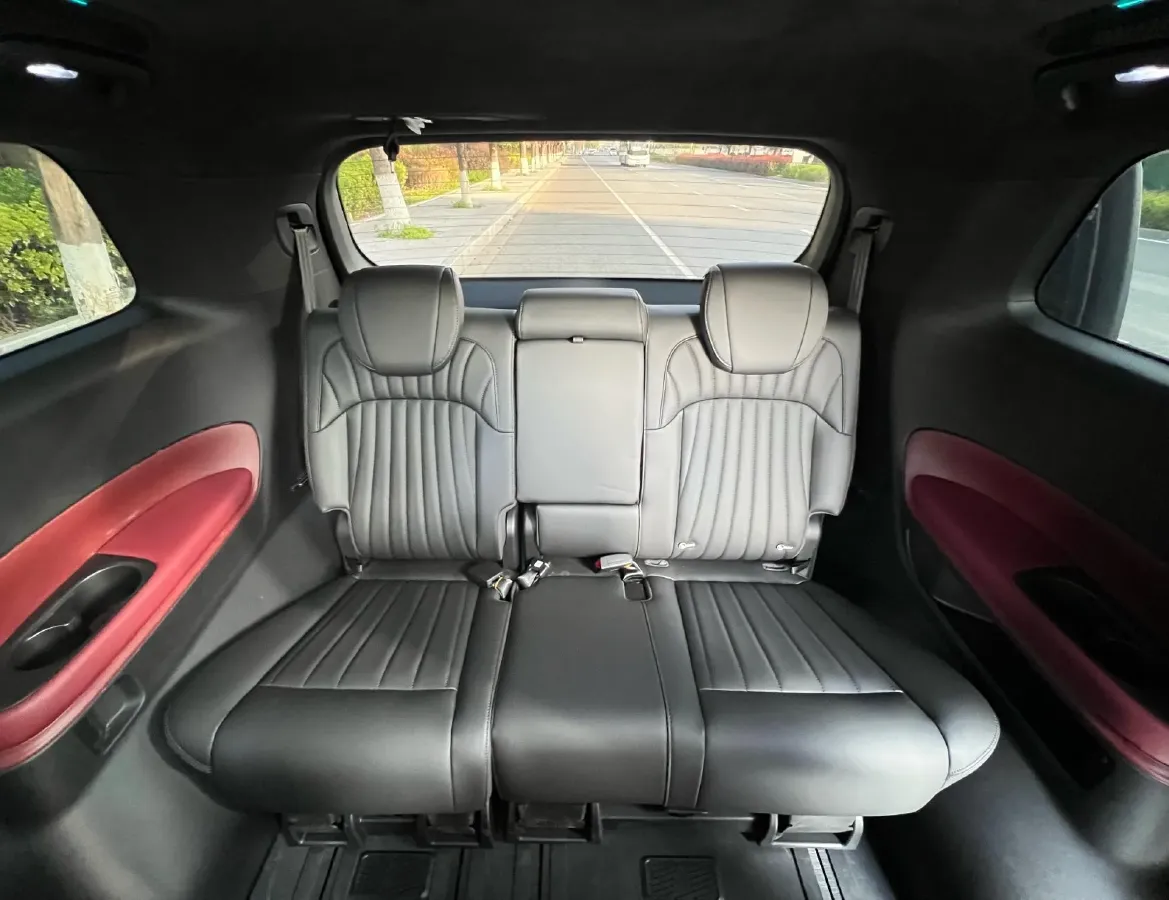 2024 GAC Trumpchi M8 2.0T 252HP L4 8AT,autocango,china used car exporter,china ev exporter,chinese used car exporter,chinese used ev exporter