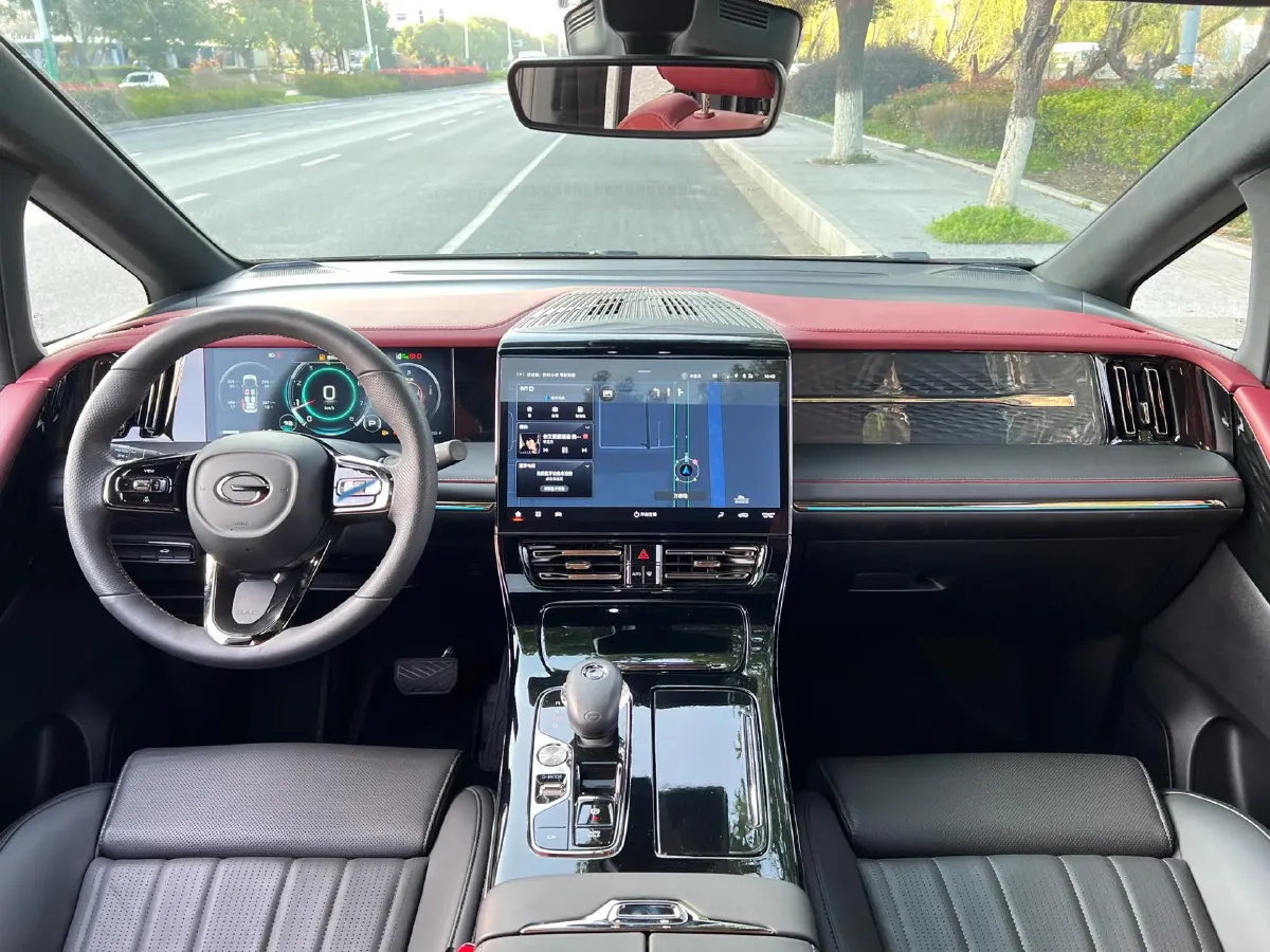 2024 GAC Trumpchi M8 2.0T 252HP L4 8AT,autocango,china used car exporter,china ev exporter,chinese used car exporter,chinese used ev exporter