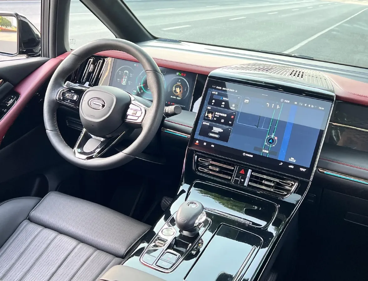 2024 GAC Trumpchi M8 2.0T 252HP L4 8AT,autocango,china used car exporter,china ev exporter,chinese used car exporter,chinese used ev exporter