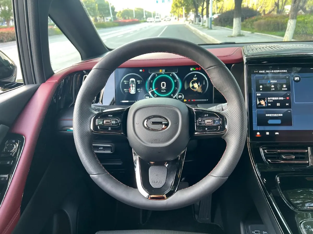 2024 GAC Trumpchi M8 2.0T 252HP L4 8AT,autocango,china used car exporter,china ev exporter,chinese used car exporter,chinese used ev exporter