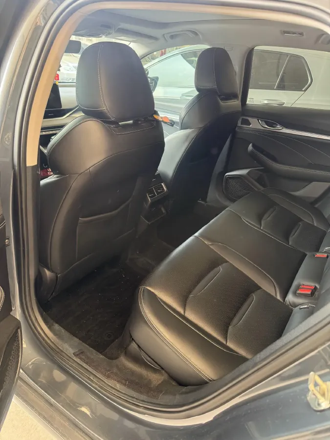 2021 Geely Preface 2.0T 190HP L4 7DCT,autocango,china used car exporter,china ev exporter,chinese used car exporter,chinese used ev exporter