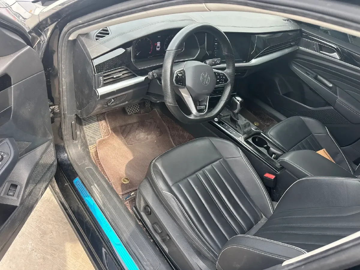 2023 Volkswagen Passat 2.0T 186HP L4 7DCT,autocango,china used car exporter,china ev exporter,chinese used car exporter,chinese used ev exporter