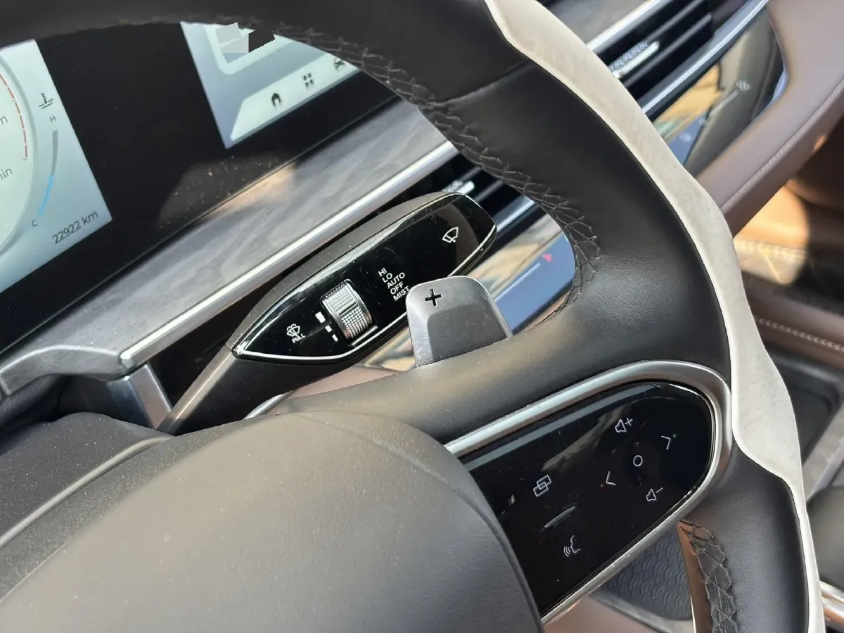 2023 Chery Arrizo 8 2.0T 254HP L4 7DCT,autocango,china used car exporter,china ev exporter,chinese used car exporter,chinese used ev exporter