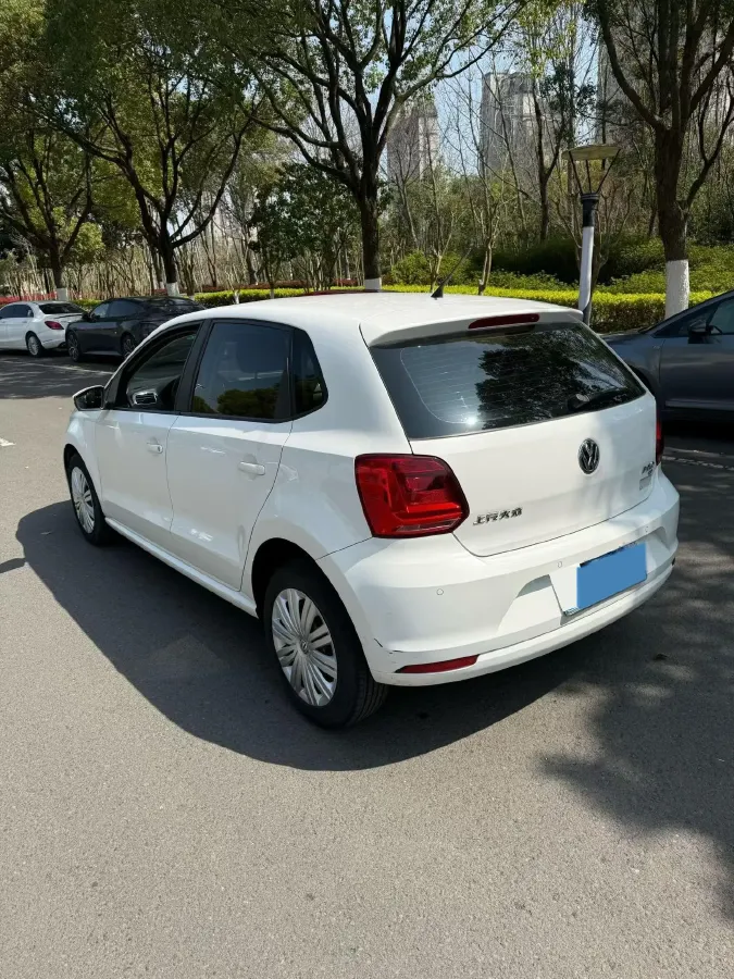 2016 Volkswagen Polo 1.6L 110HP L4 6AT,autocango,china used car exporter,china ev exporter,chinese used car exporter,chinese used ev exporter