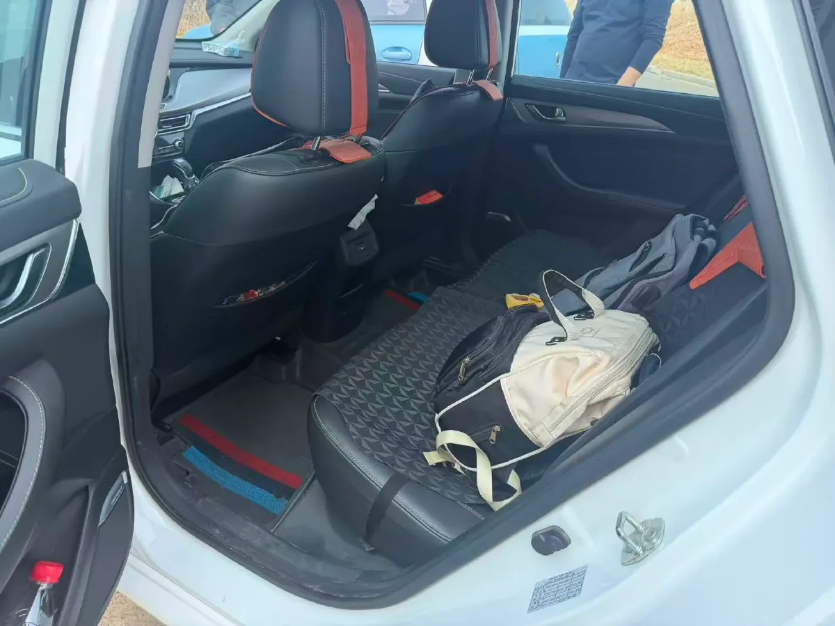 2019 ChangAn Eado 1.6L 128HP L4 6AT,autocango,china used car exporter,china ev exporter,chinese used car exporter,chinese used ev exporter