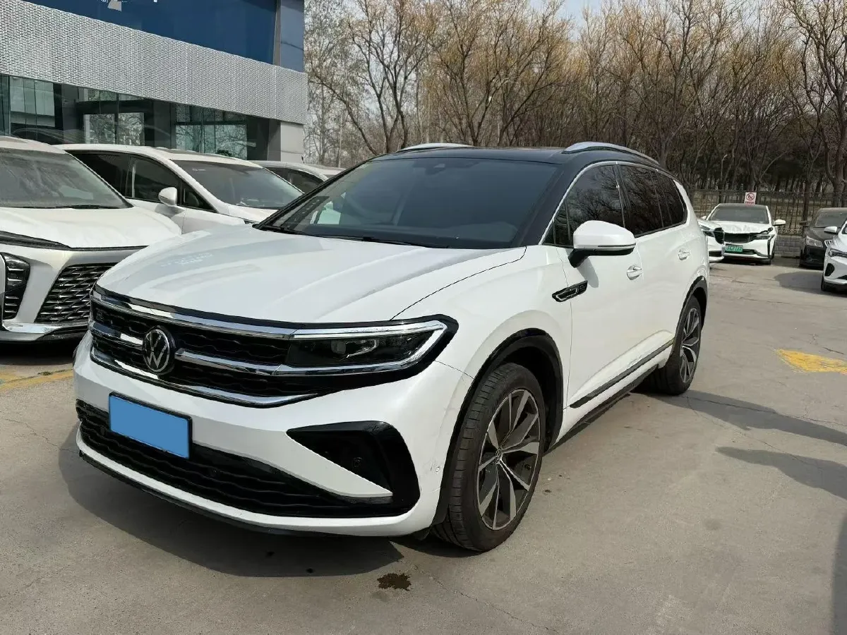 2021 Volkswagen Talagon 2.0T 220HP L4 7DCT,autocango,china used car exporter,china ev exporter,chinese used car exporter,chinese used ev exporter