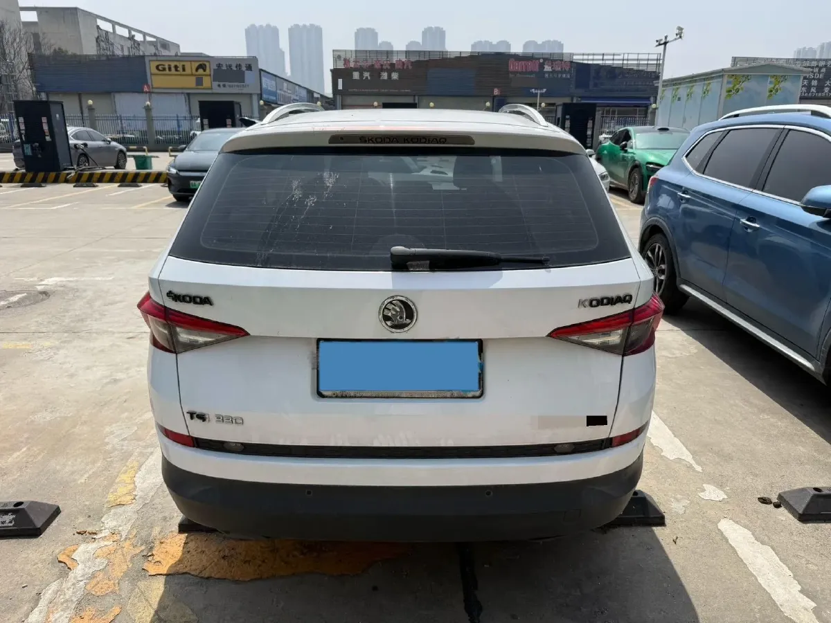 2018 Skoda Kodiak 2.0T 186HP L4 7DCT,autocango,china used car exporter,china ev exporter,chinese used car exporter,chinese used ev exporter