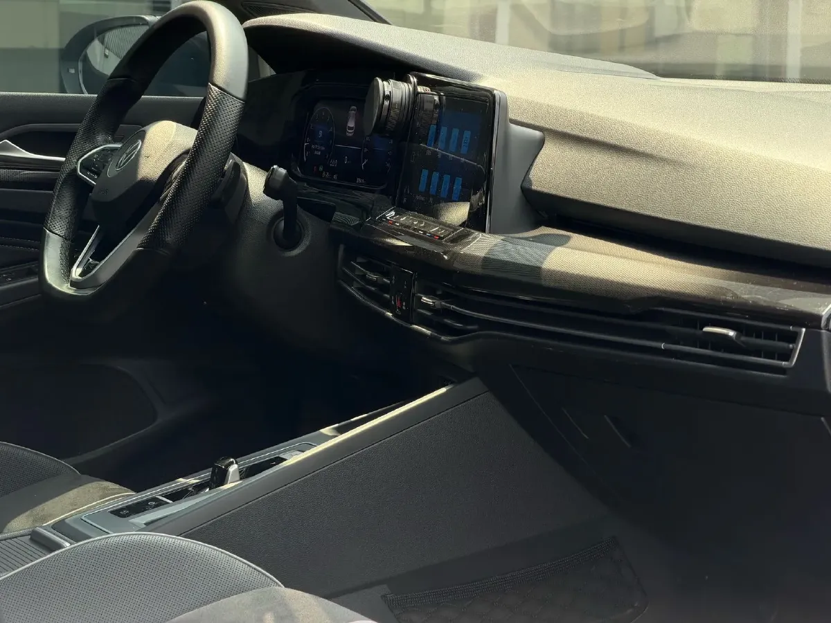 2023 Volkswagen Golf 1.4T 150HP L4 7DCT,autocango,china used car exporter,china ev exporter,chinese used car exporter,chinese used ev exporter