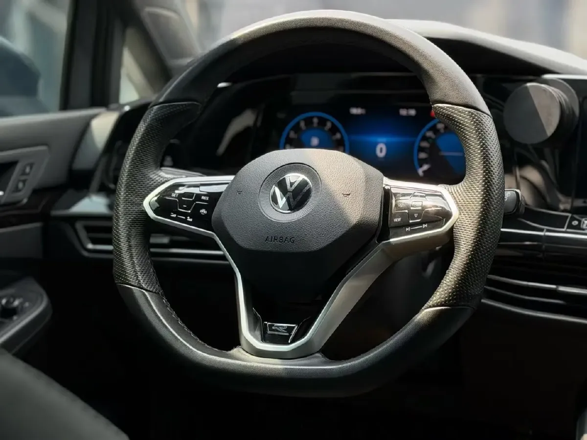 2023 Volkswagen Golf 1.4T 150HP L4 7DCT,autocango,china used car exporter,china ev exporter,chinese used car exporter,chinese used ev exporter