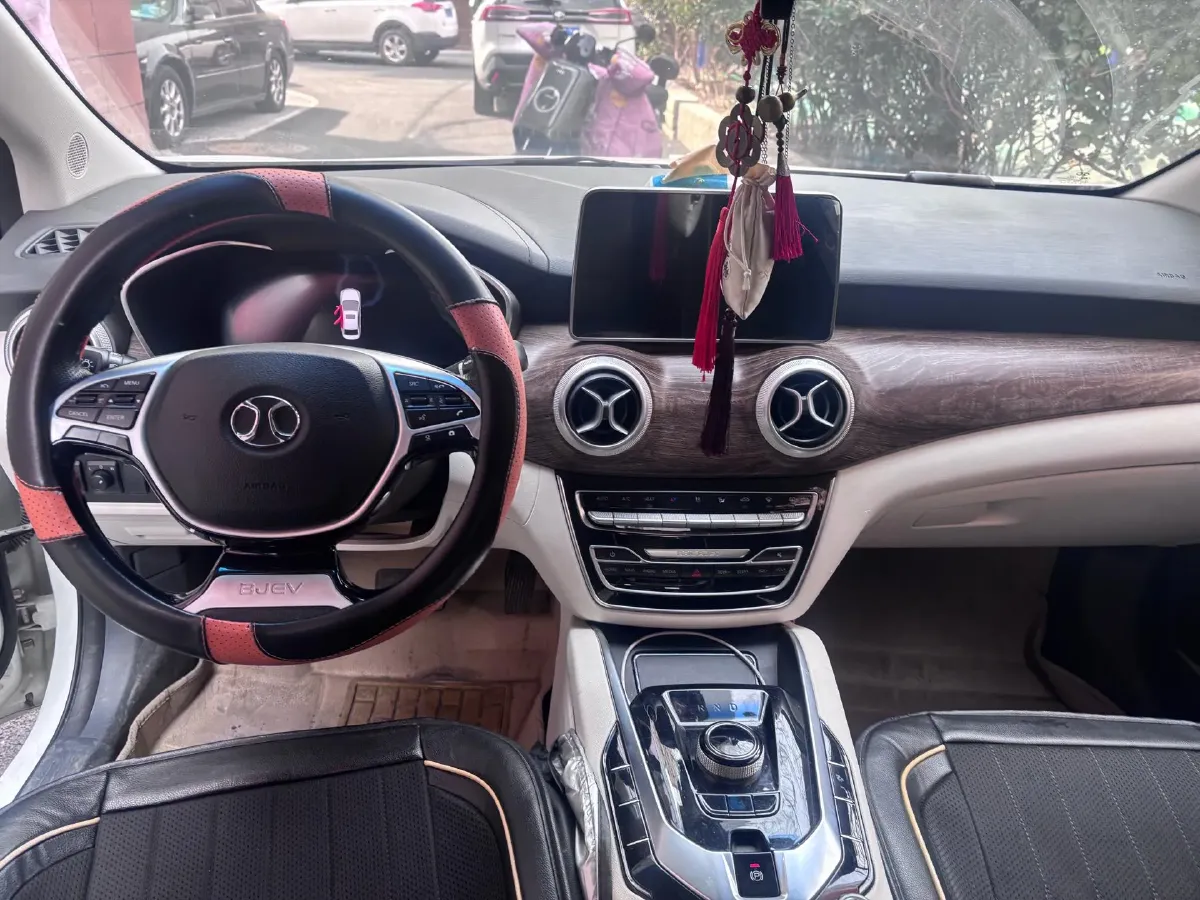 2018 BeiJing Auto EU5 BEV 53.66KWH,autocango,china used car exporter,china ev exporter,chinese used car exporter,chinese used ev exporter