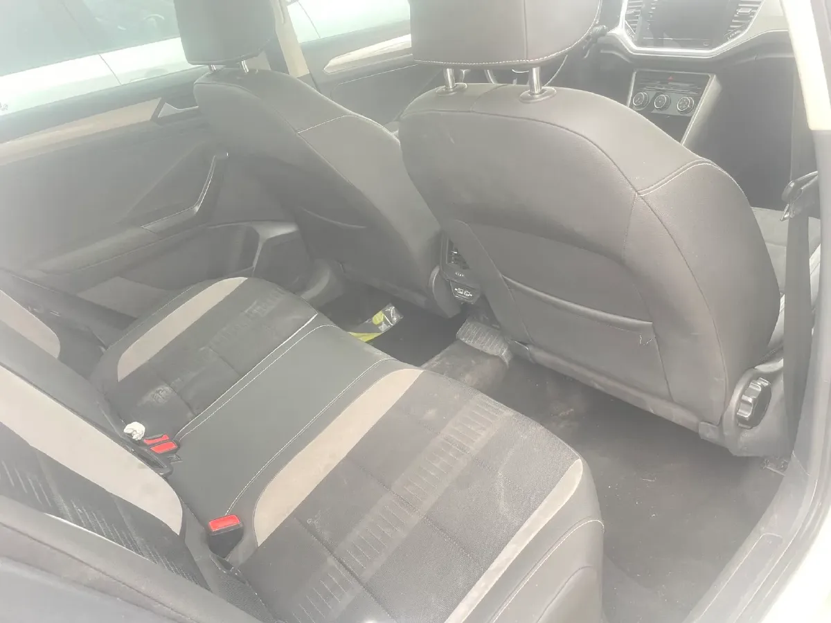 2022 Volkswagen T-Roc 1.4T 150HP L4 7DCT,autocango,china used car exporter,china ev exporter,chinese used car exporter,chinese used ev exporter