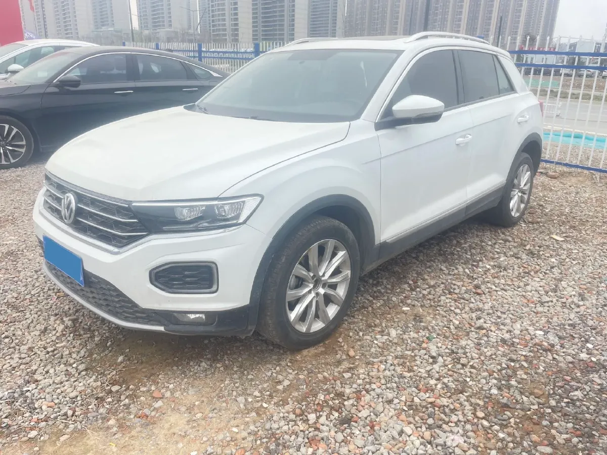 2022 Volkswagen T-Roc 1.4T 150HP L4 7DCT,autocango,china used car exporter,china ev exporter,chinese used car exporter,chinese used ev exporter