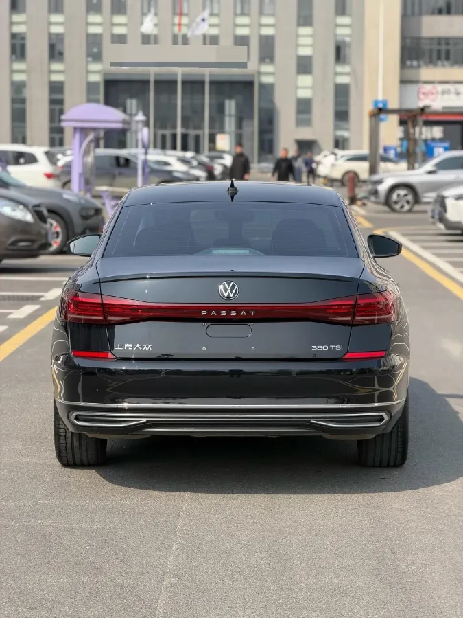 2024 Volkswagen Passat 2.0T 220HP L4 7DCT,autocango,china used car exporter,china ev exporter,chinese used car exporter,chinese used ev exporter