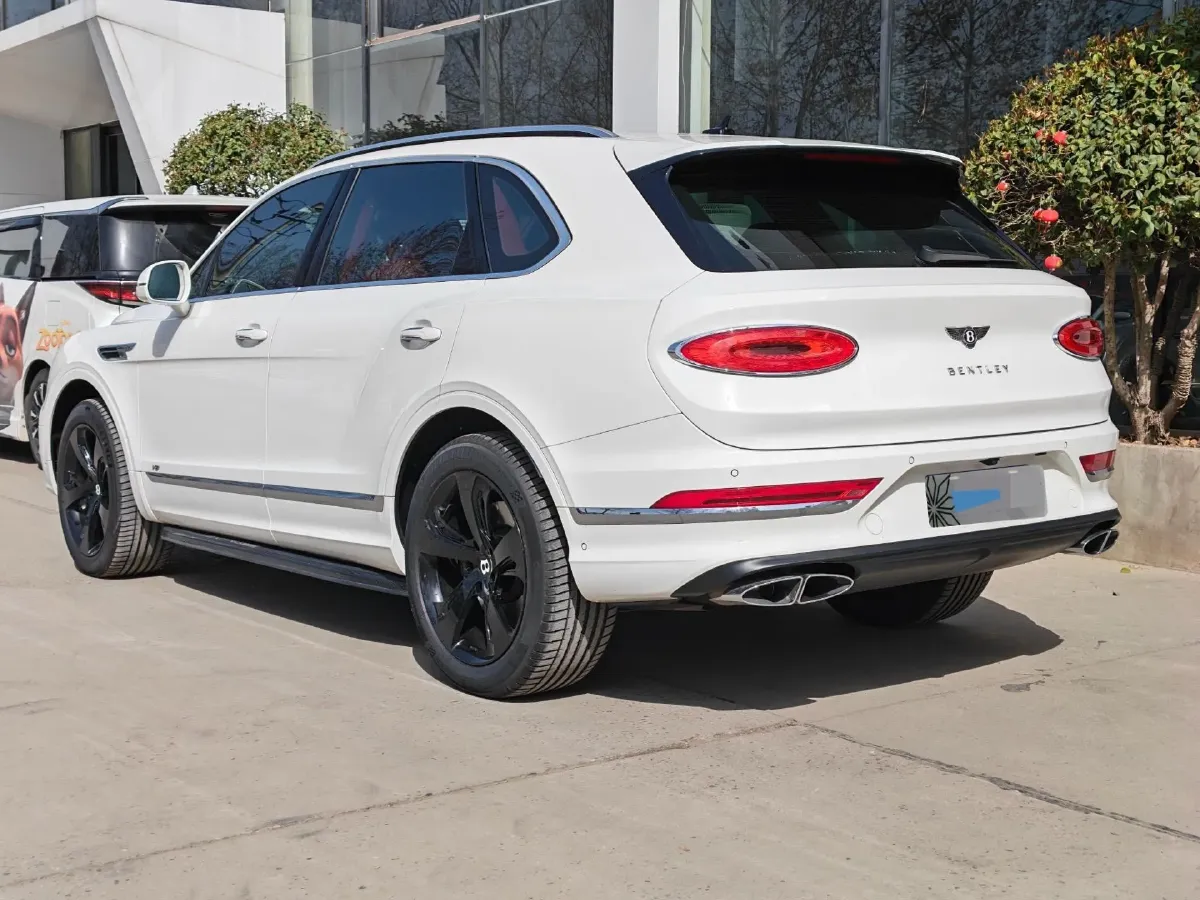 2021 Bentley Bentayga 4.0T 550HP V8 8AT,autocango,china used car exporter,china ev exporter,chinese used car exporter,chinese used ev exporter