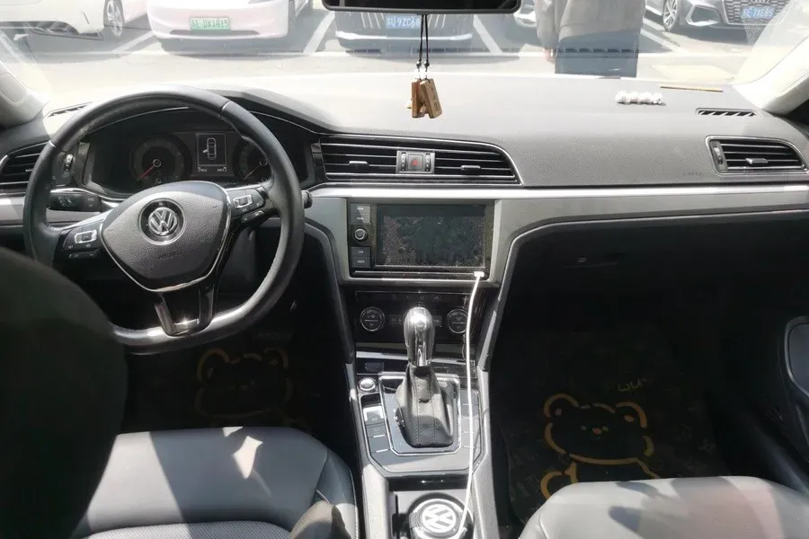 2019 Volkswagen Passat 1.4T 150HP L4 7DCT,autocango,china used car exporter,china ev exporter,chinese used car exporter,chinese used ev exporter