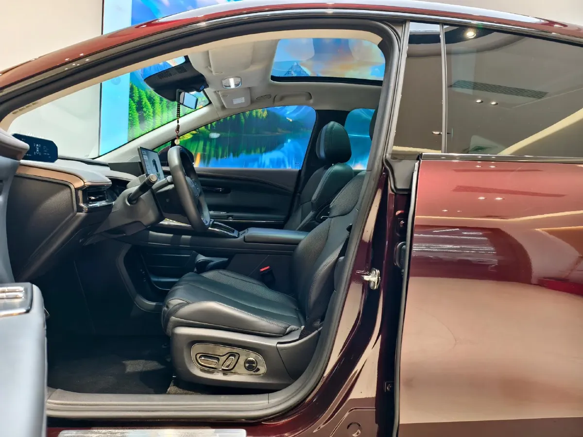 2023 HYPTEC HT BEV 80KWH,autocango,china used car exporter,china ev exporter,chinese used car exporter,chinese used ev exporter