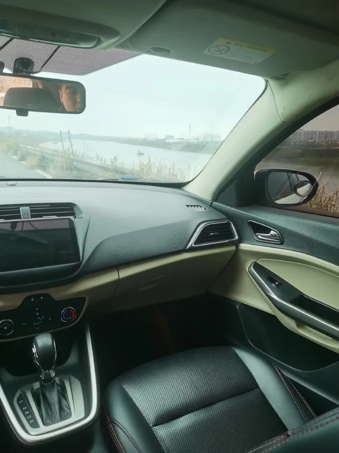 2017 Ford Escort 1.5L 113HP L4 6AT,autocango,china used car exporter,china ev exporter,chinese used car exporter,chinese used ev exporter