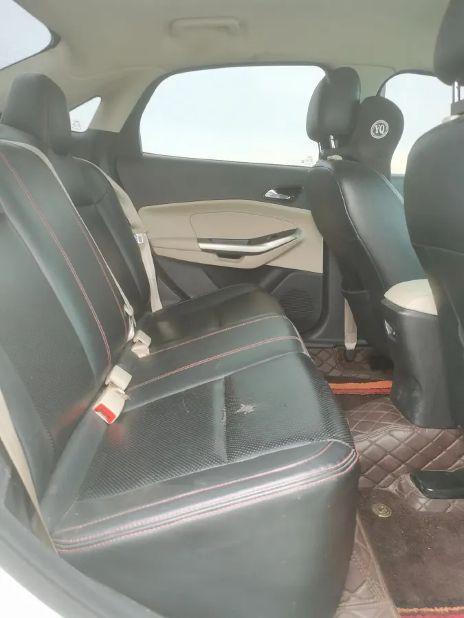 2017 Ford Escort 1.5L 113HP L4 6AT,autocango,china used car exporter,china ev exporter,chinese used car exporter,chinese used ev exporter