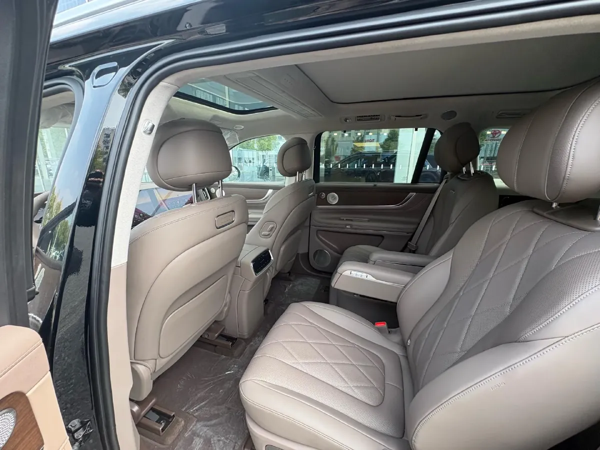 2024 AITO AITO M9 1.5T 152HP L4 REEV 42KWH,autocango,china used car exporter,china ev exporter,chinese used car exporter,chinese used ev exporter