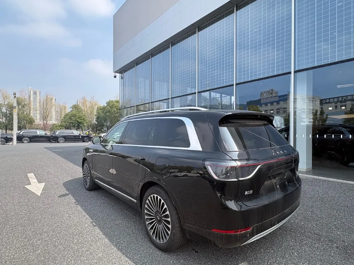 2024 AITO AITO M9 1.5T 152HP L4 REEV 42KWH,autocango,china used car exporter,china ev exporter,chinese used car exporter,chinese used ev exporter