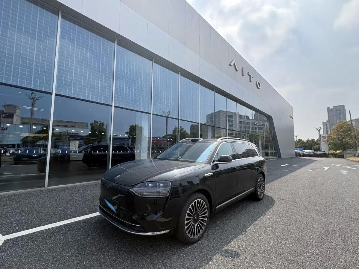 2024 AITO AITO M9 1.5T 152HP L4 REEV 42KWH,autocango,china used car exporter,china ev exporter,chinese used car exporter,chinese used ev exporter